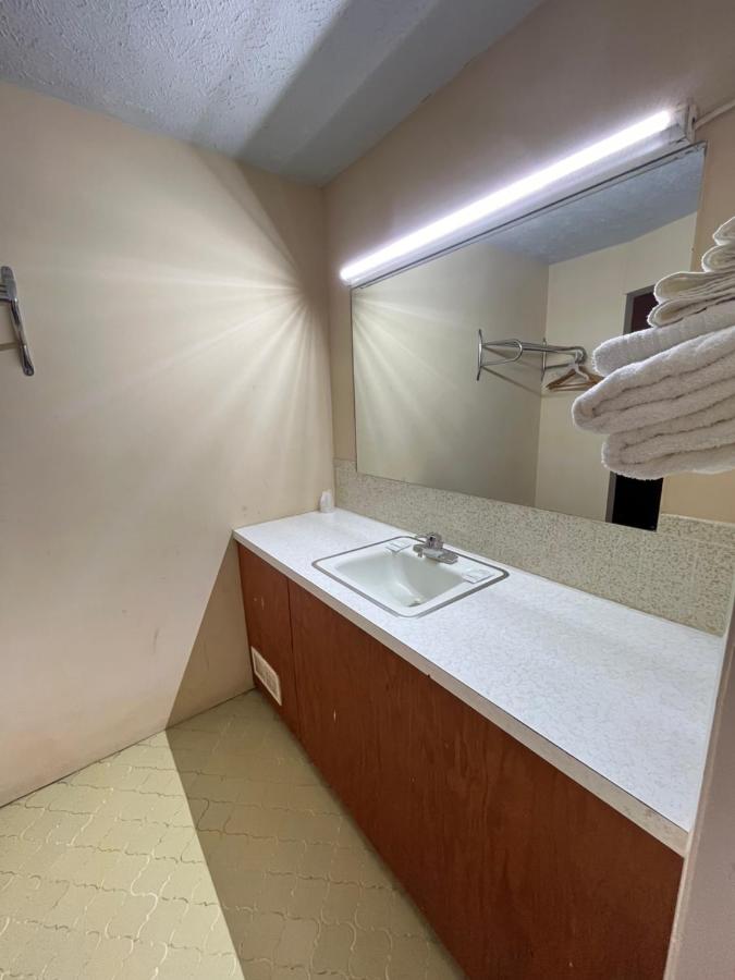 Mountain Empire Motel — photo 1