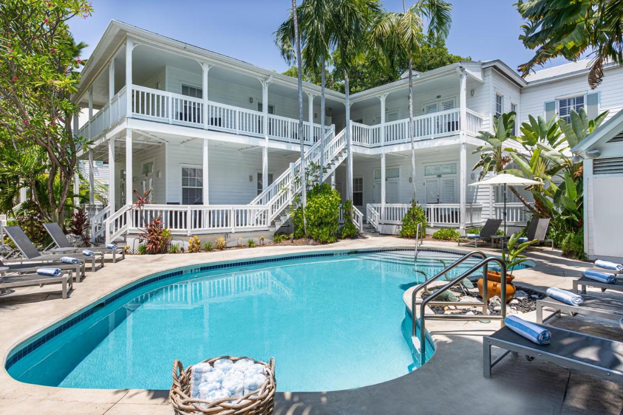 Paradise Inn — photo 1