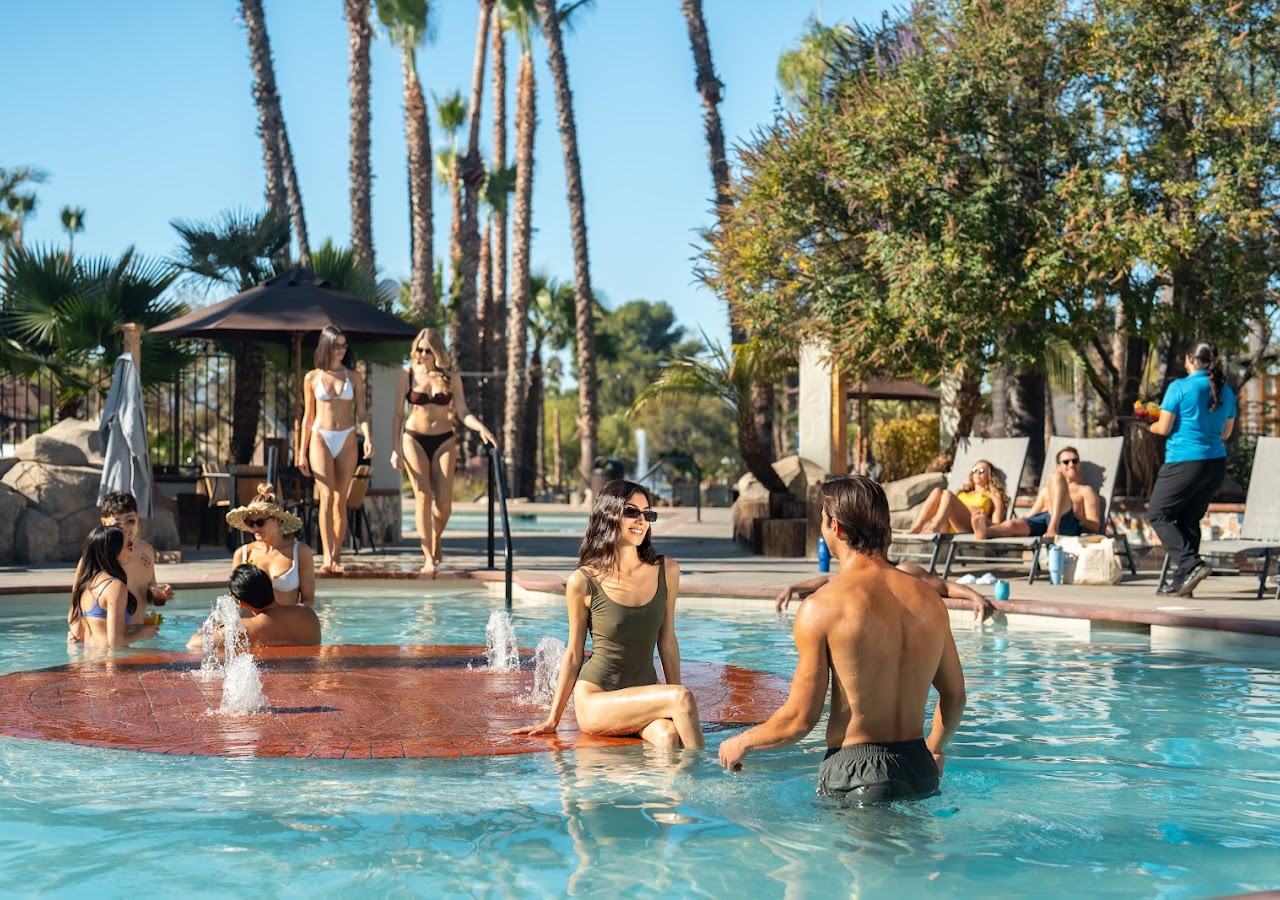 Building #7 - Murrieta Hot Springs Resort — photo 1