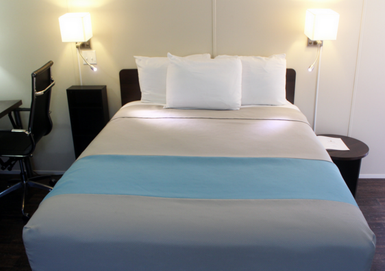Shale Lodge Pleasanton — photo 2