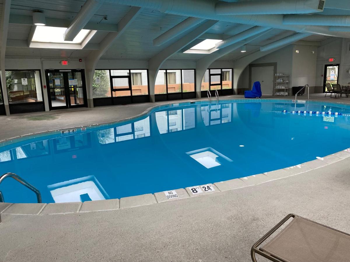 Travel Inn Perrysburg — photo 1