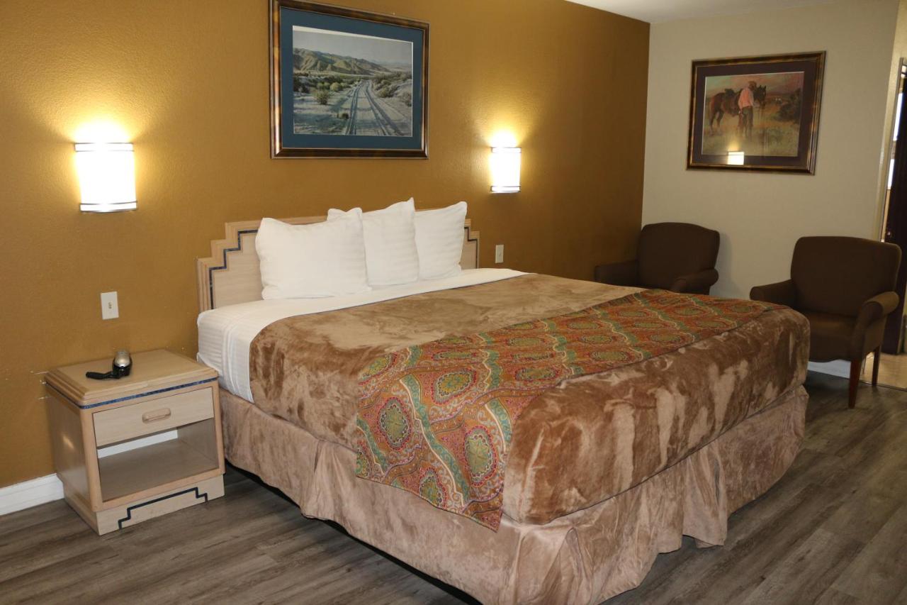 Budget Inn On Historic Route 66 — photo 1