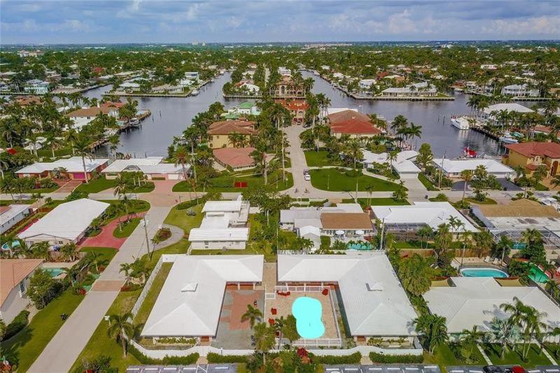 Dolphin Isles Resort — photo 1