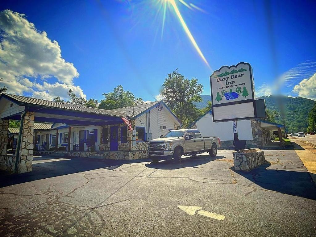 Cozy Bear Inn — photo 1