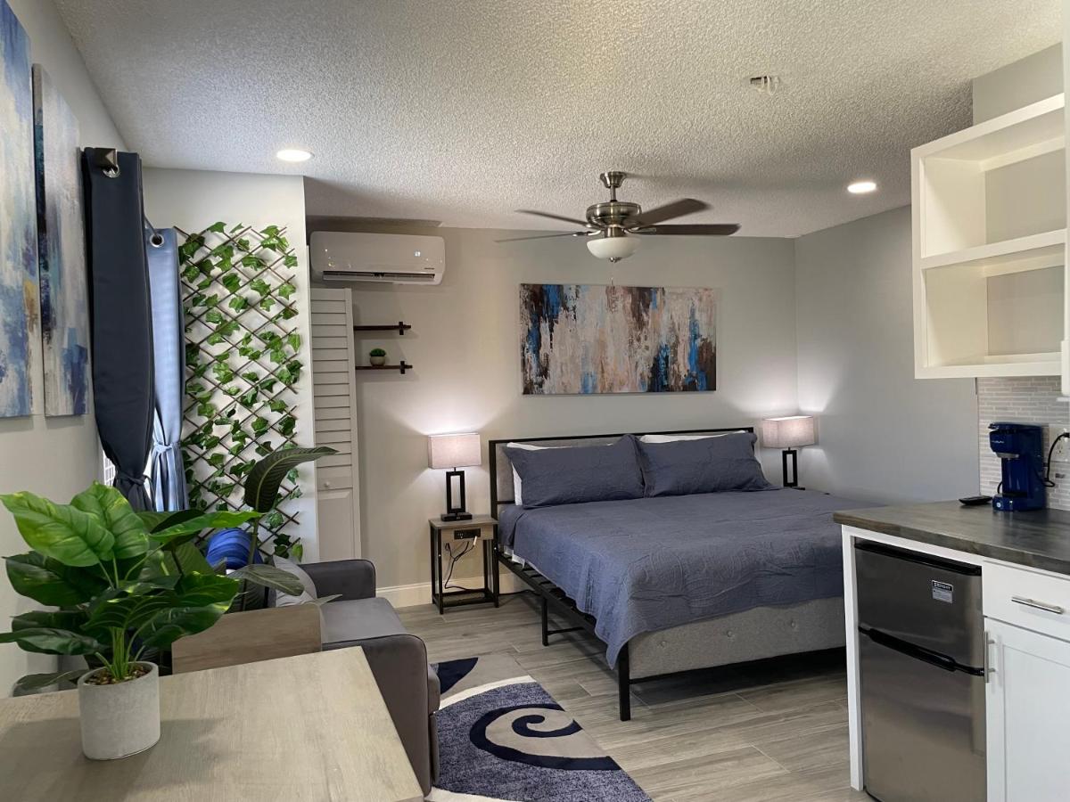 Sunshine Inn Lake Worth Beach — photo 1