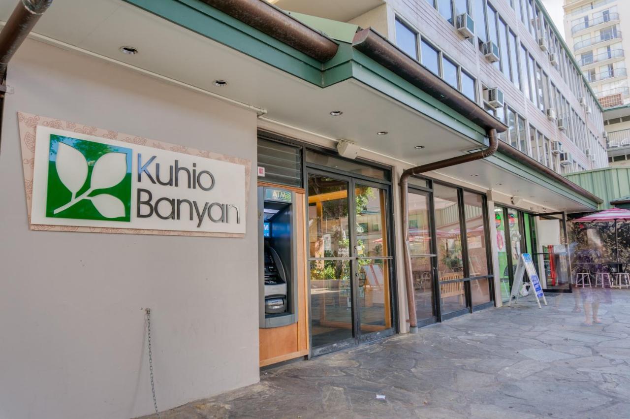 Kuhio Banyan Hotel (with Kitchenettes) — photo 1