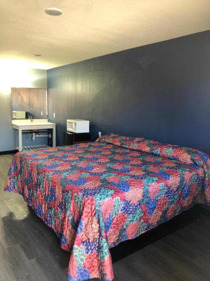 Everkleen motel — photo 1