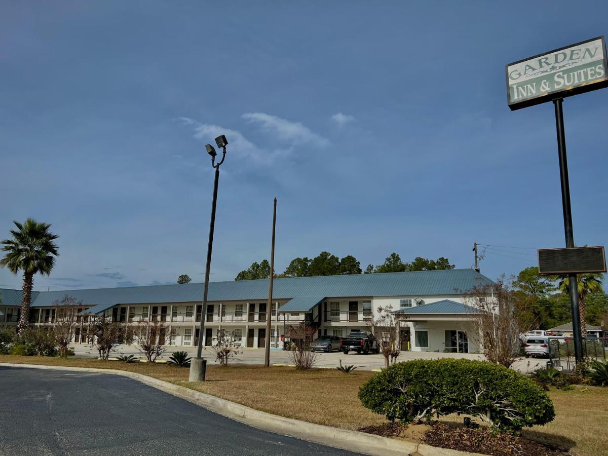 Garden Inn & Suites — photo 1