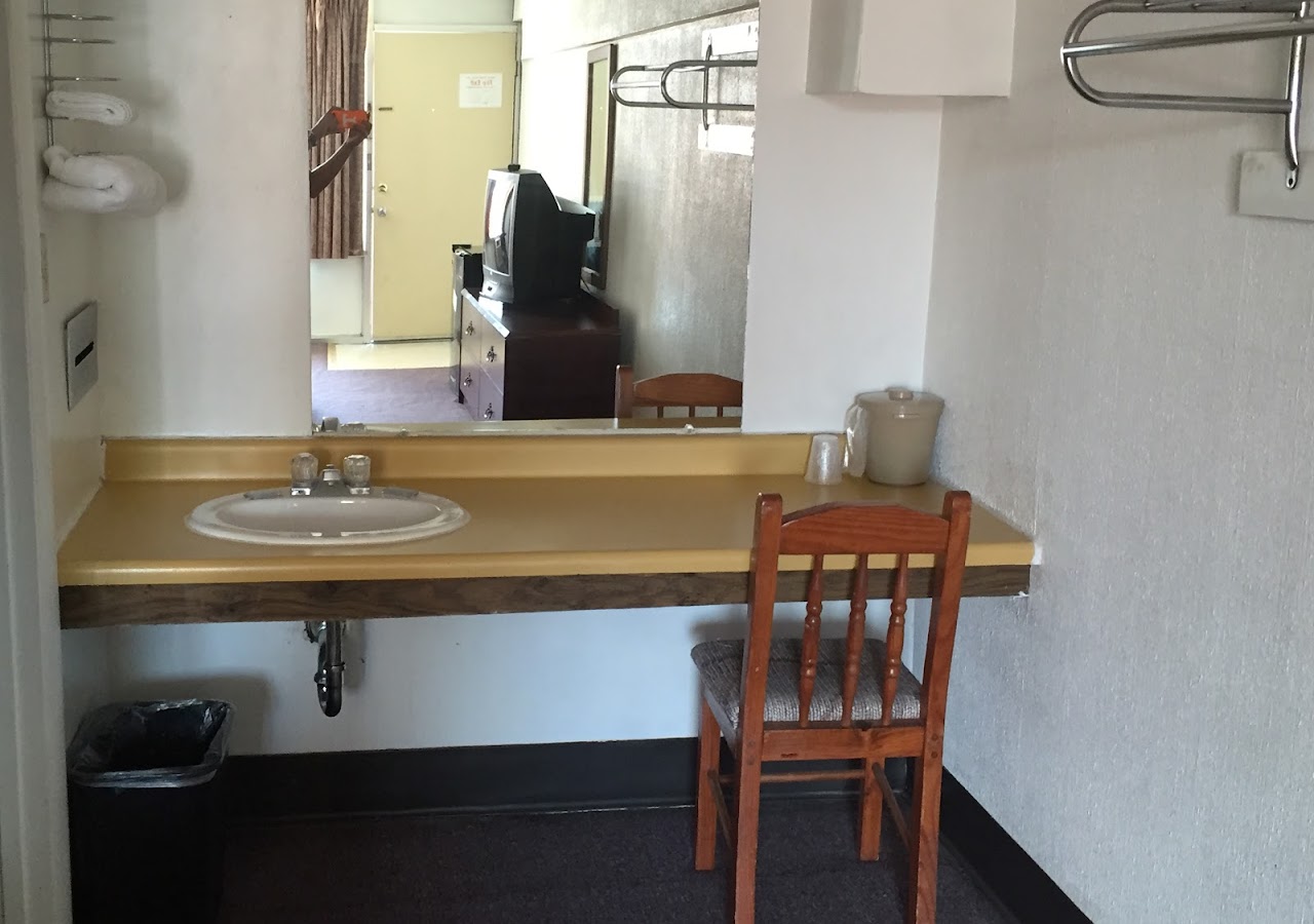 Daniel Boone Motor Inn — photo 3