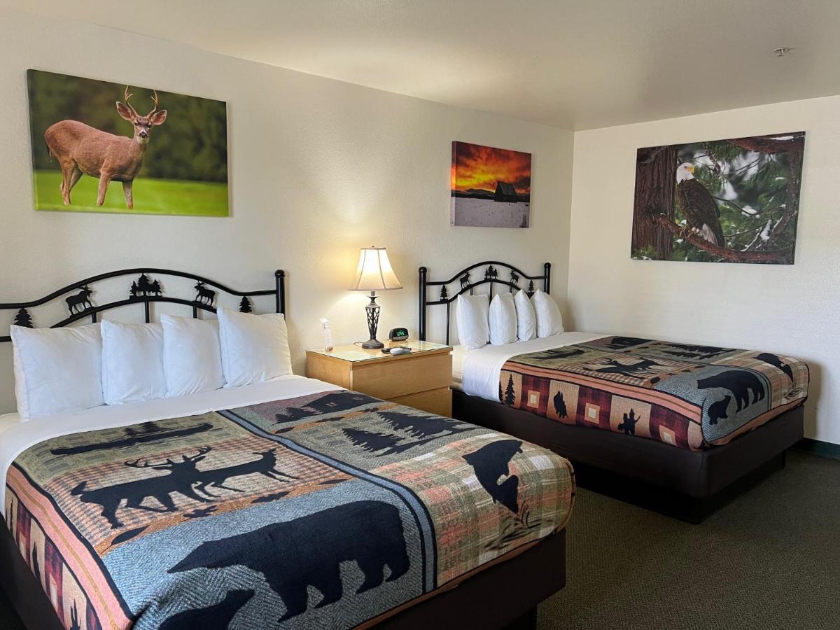 Antlers Inn — photo 1