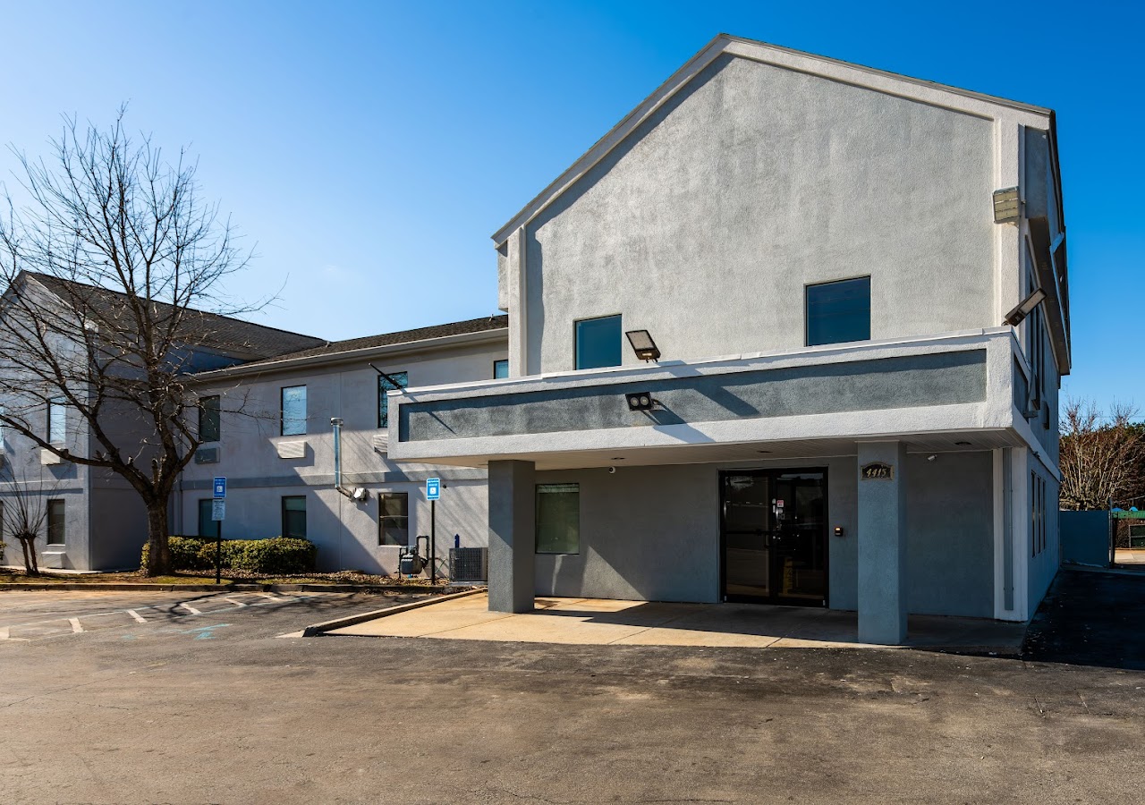 Country Hearth Inn and Suites — photo 1