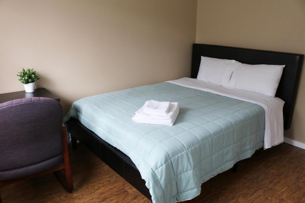 Quiet, clean and comfortable room — photo 1