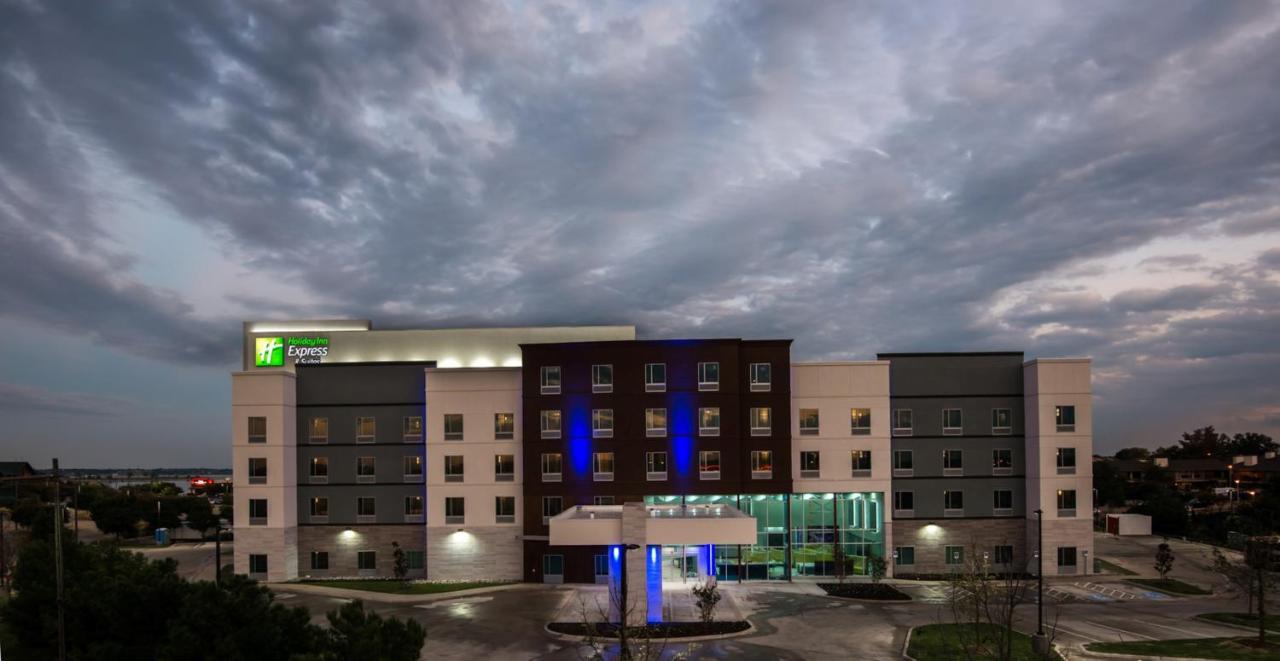 Express Inn — photo 1