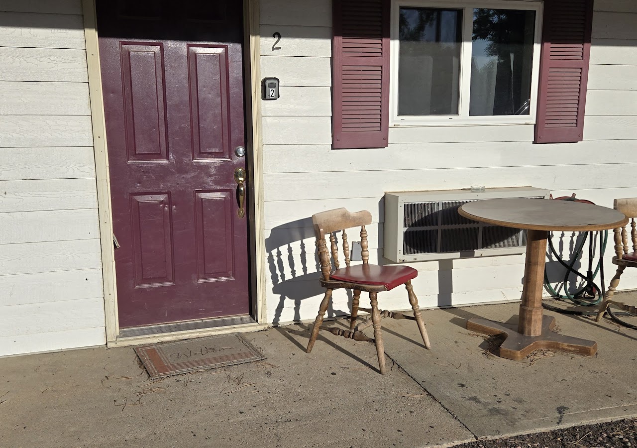 Town N' Country Motel & Shuttle — photo 1