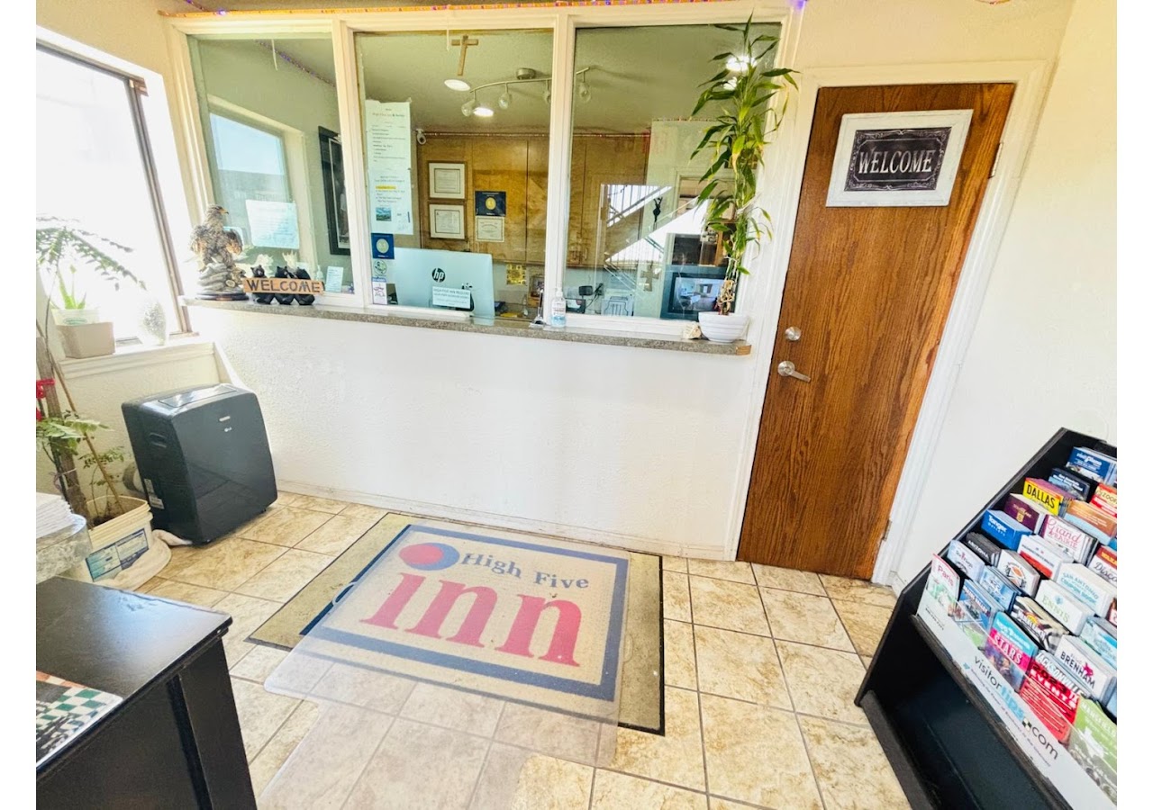 High Five Inn Killeen — photo 3