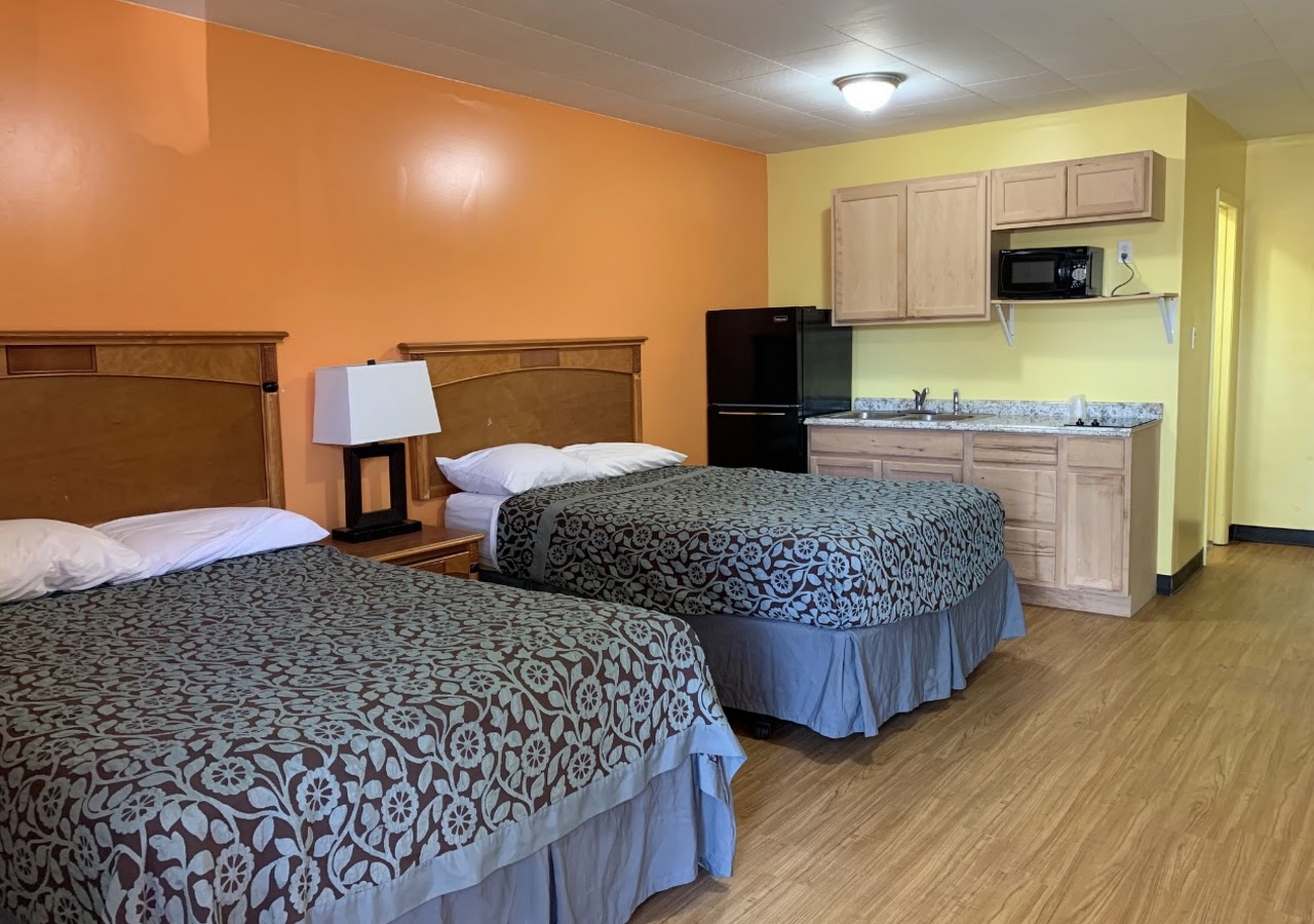 Lariat Motel — photo 1