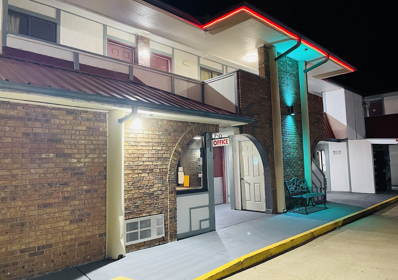 Executive Inn Muskogee — photo 1