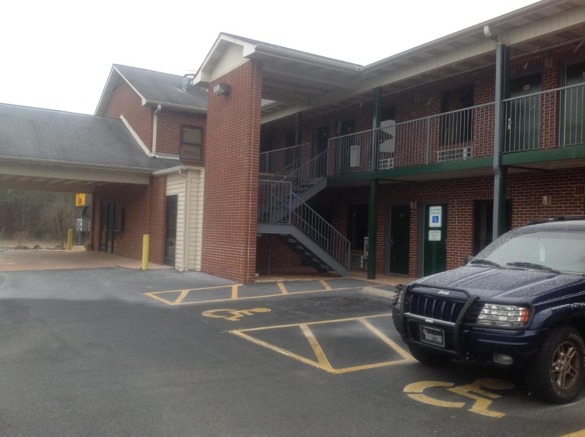 HighWay Inn — photo 1