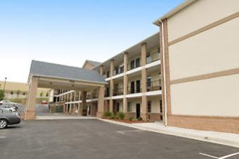 Garden Inn Hotel — photo 1