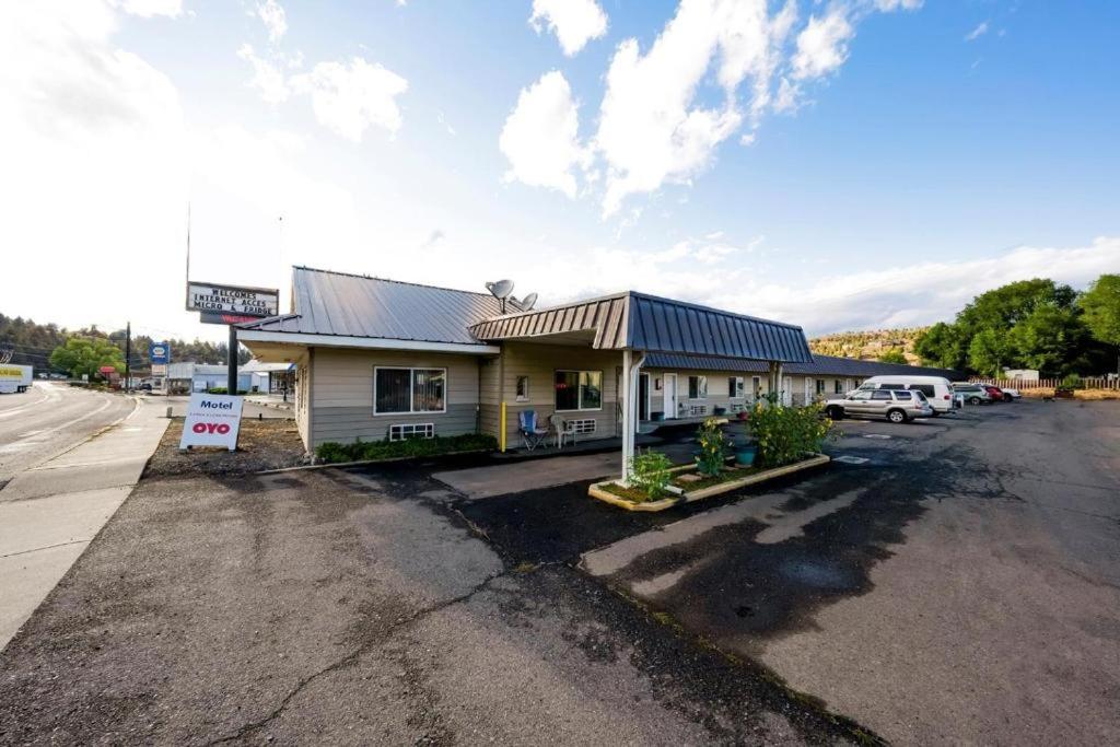 Budget 8 Motel — photo 1