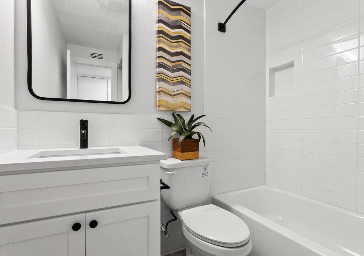 University Serenity Suites — photo 3