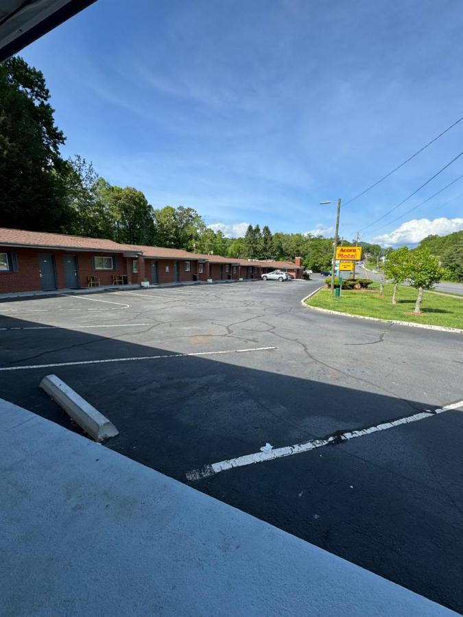 Acorn Motel — photo 1