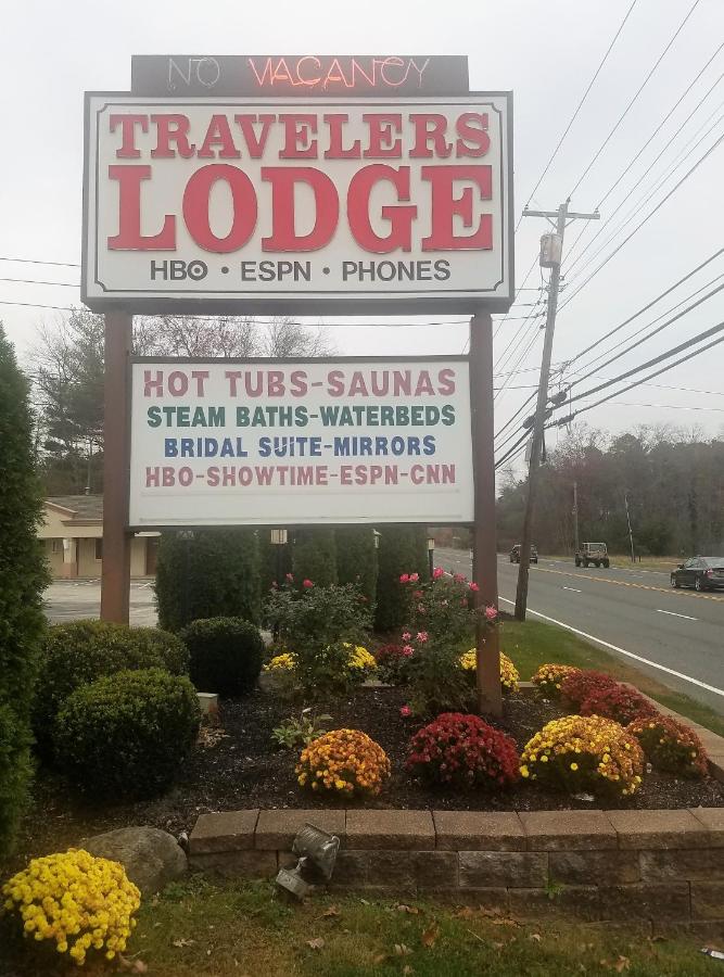Travelers Lodge — photo 1