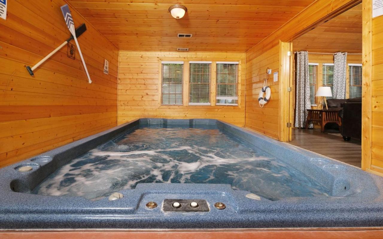 Poolin Around — photo 1