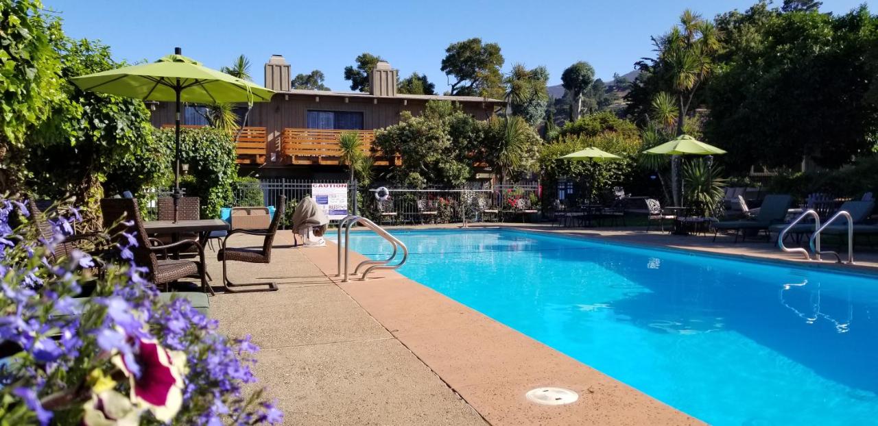 Carmel Valley Lodge — photo 1