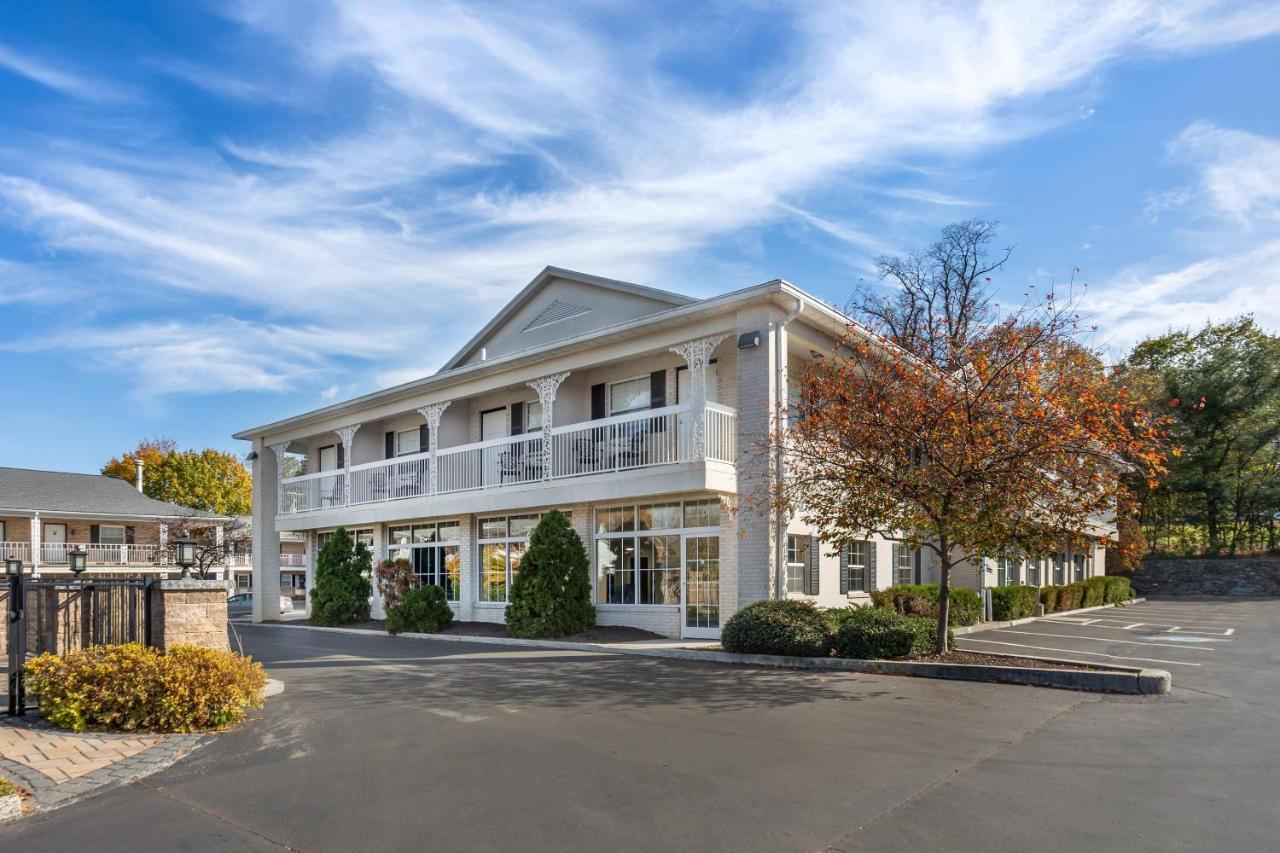 Battlefield Inn and Suites — photo 1