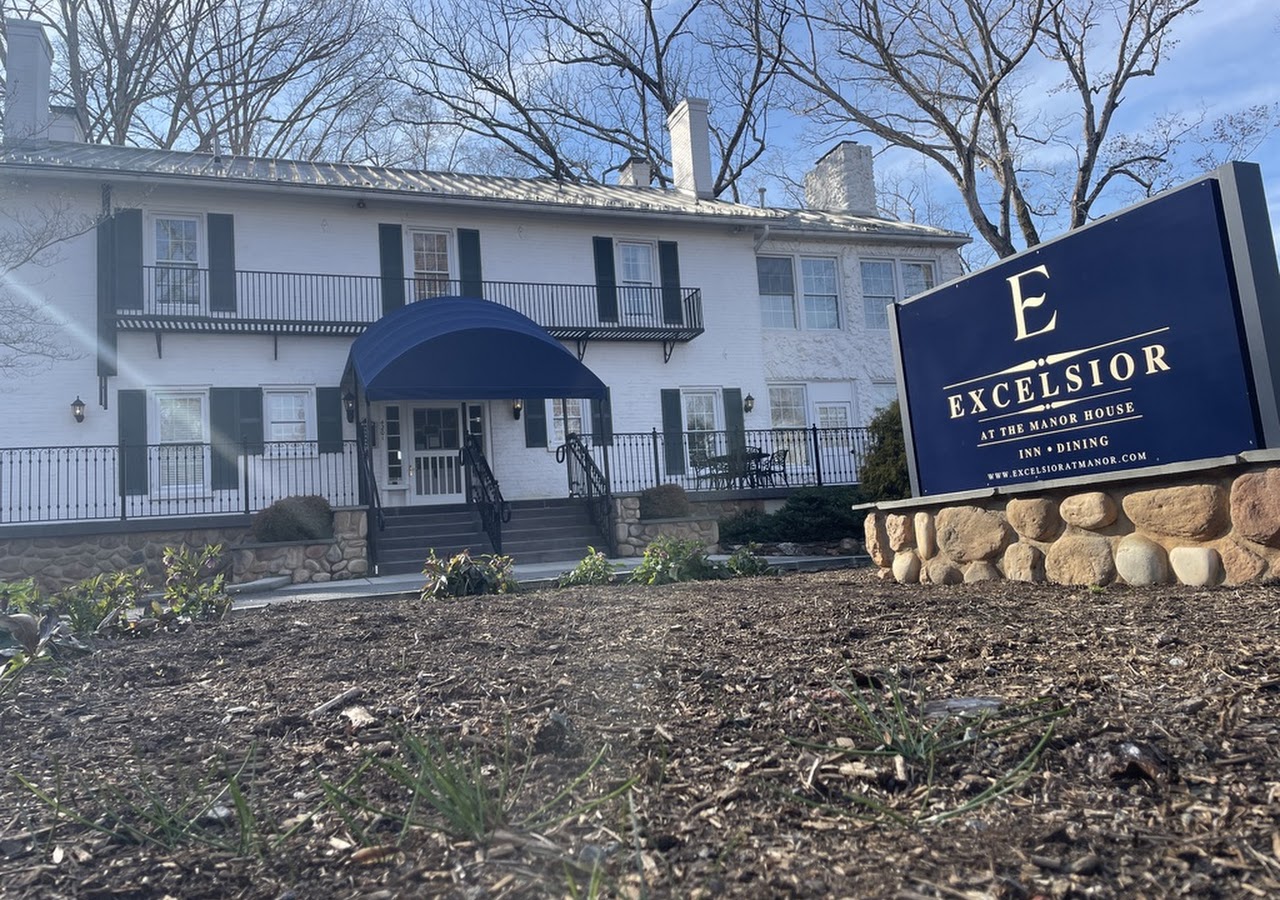 Manor House at Tanglewood — photo 1