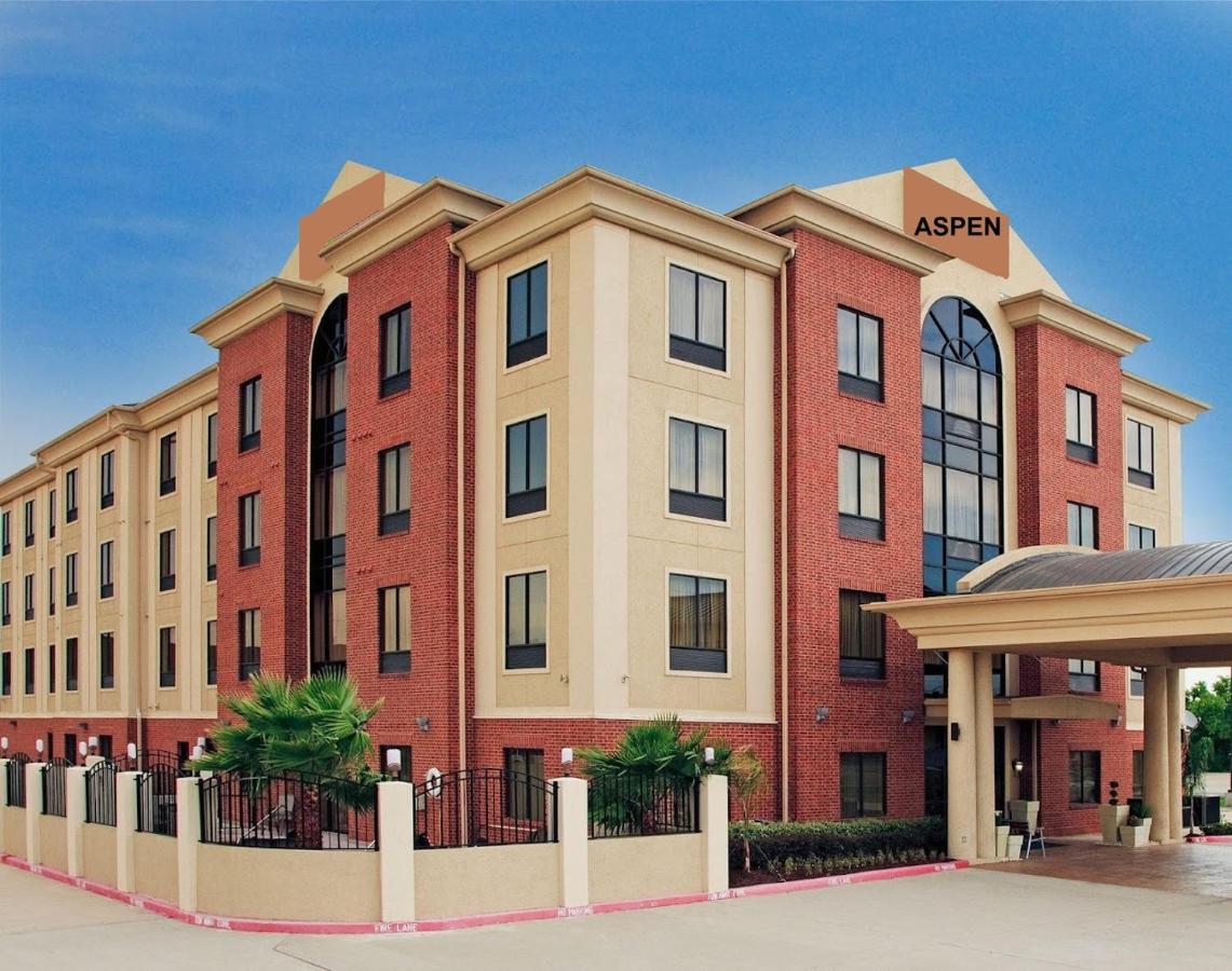 ASPEN GRAND HOTEL LaPorte — photo 1