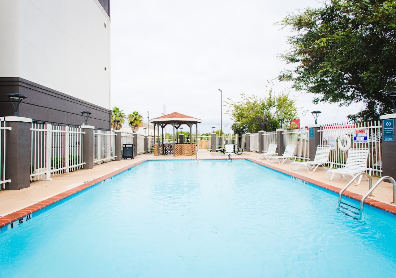 Palacio Royale Inn Signature Katy — photo 3