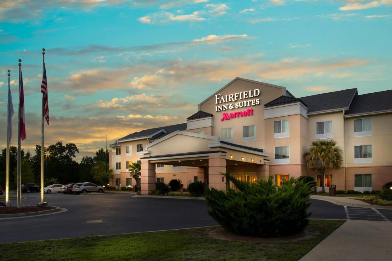 Budget Inn & Suites — photo 1