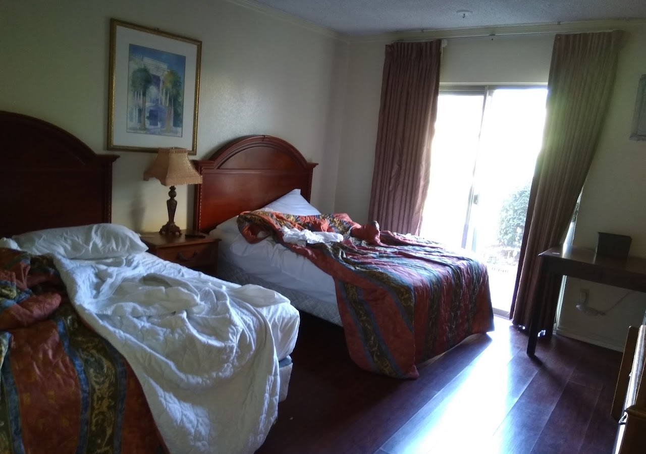 the mails inn — photo 3