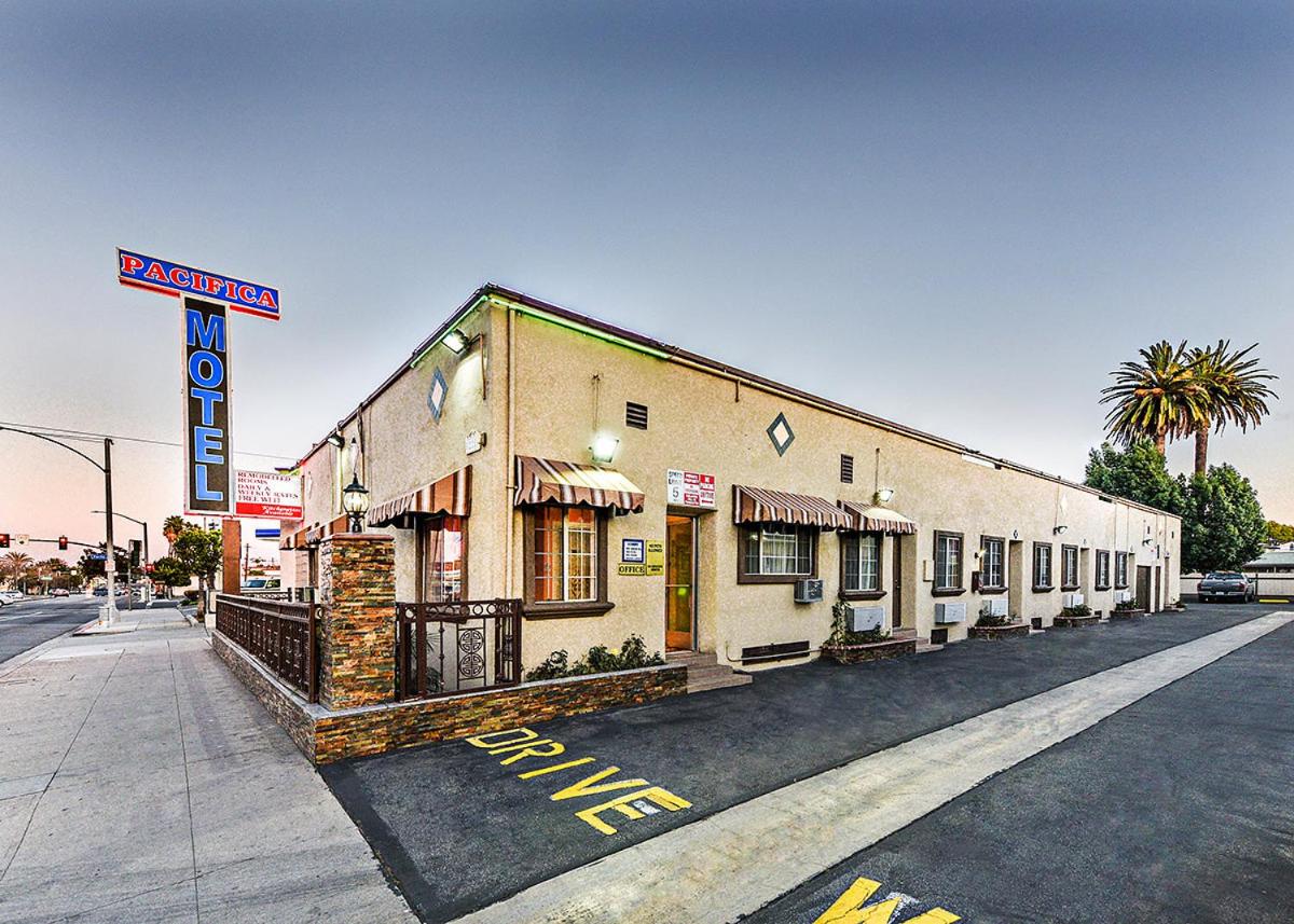 Pacifica Motel — photo 1