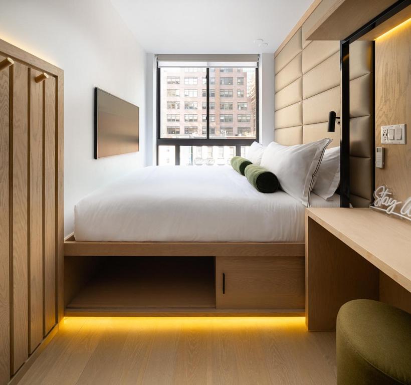Hotel 837 — photo 1