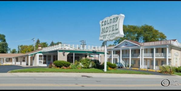 Colony Motel — photo 1