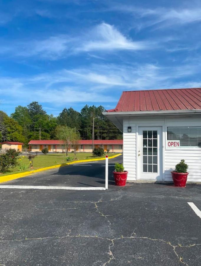 Delta Motel — photo 1
