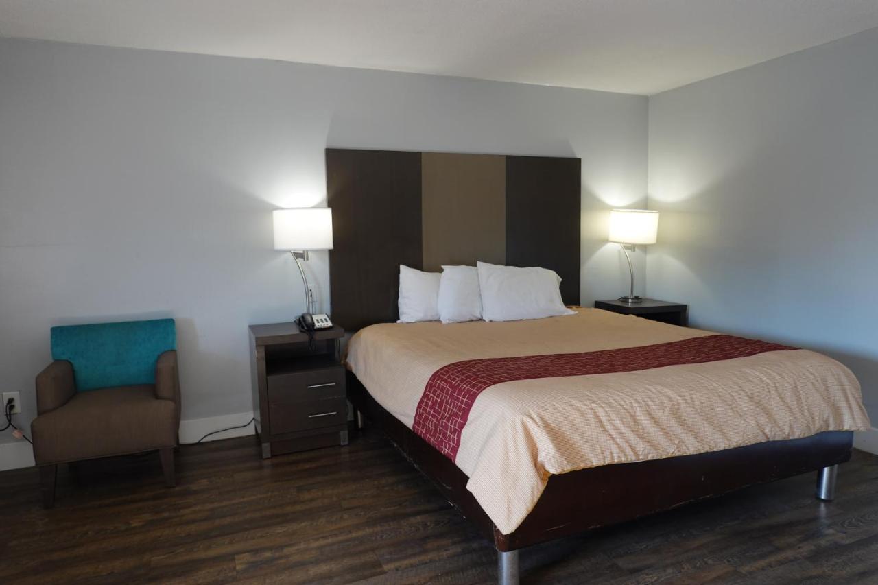 Cascades Motel — photo 1