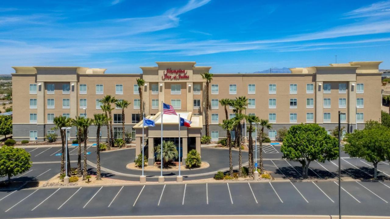 Desert Inn — photo 1