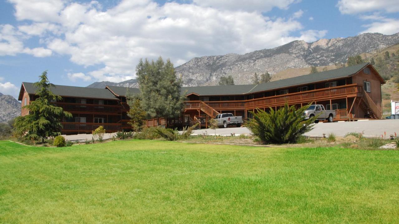 Corral Creek Lodge — photo 1