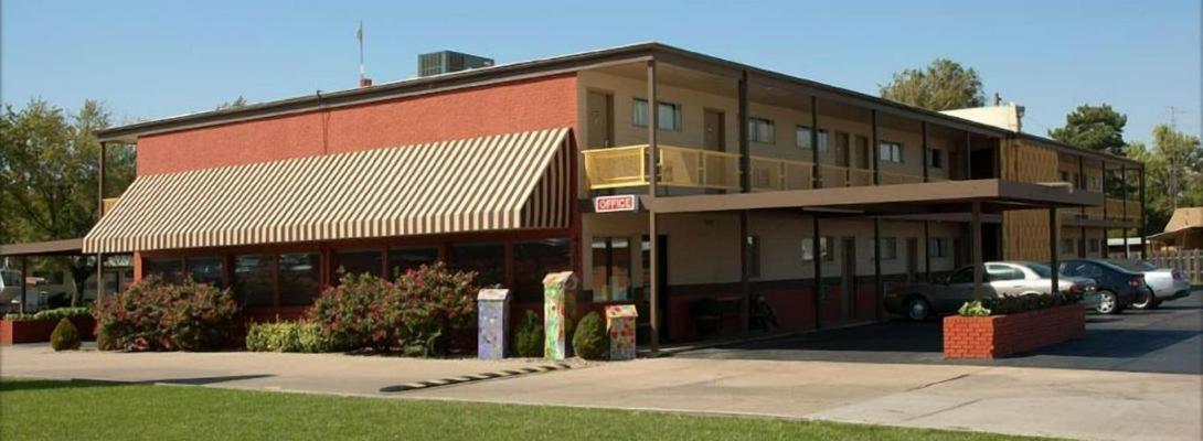 Big Bend Traveler's Inn — photo 1