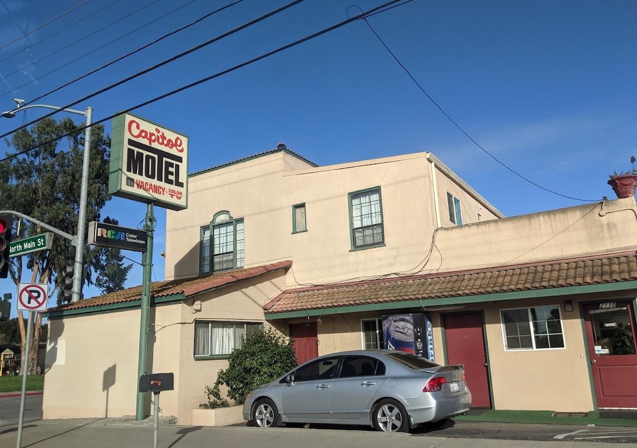 Capitol Motel — photo 1