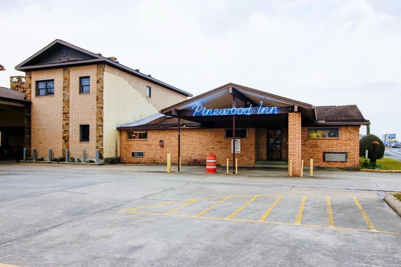 Garden Inn & Suites — photo 1