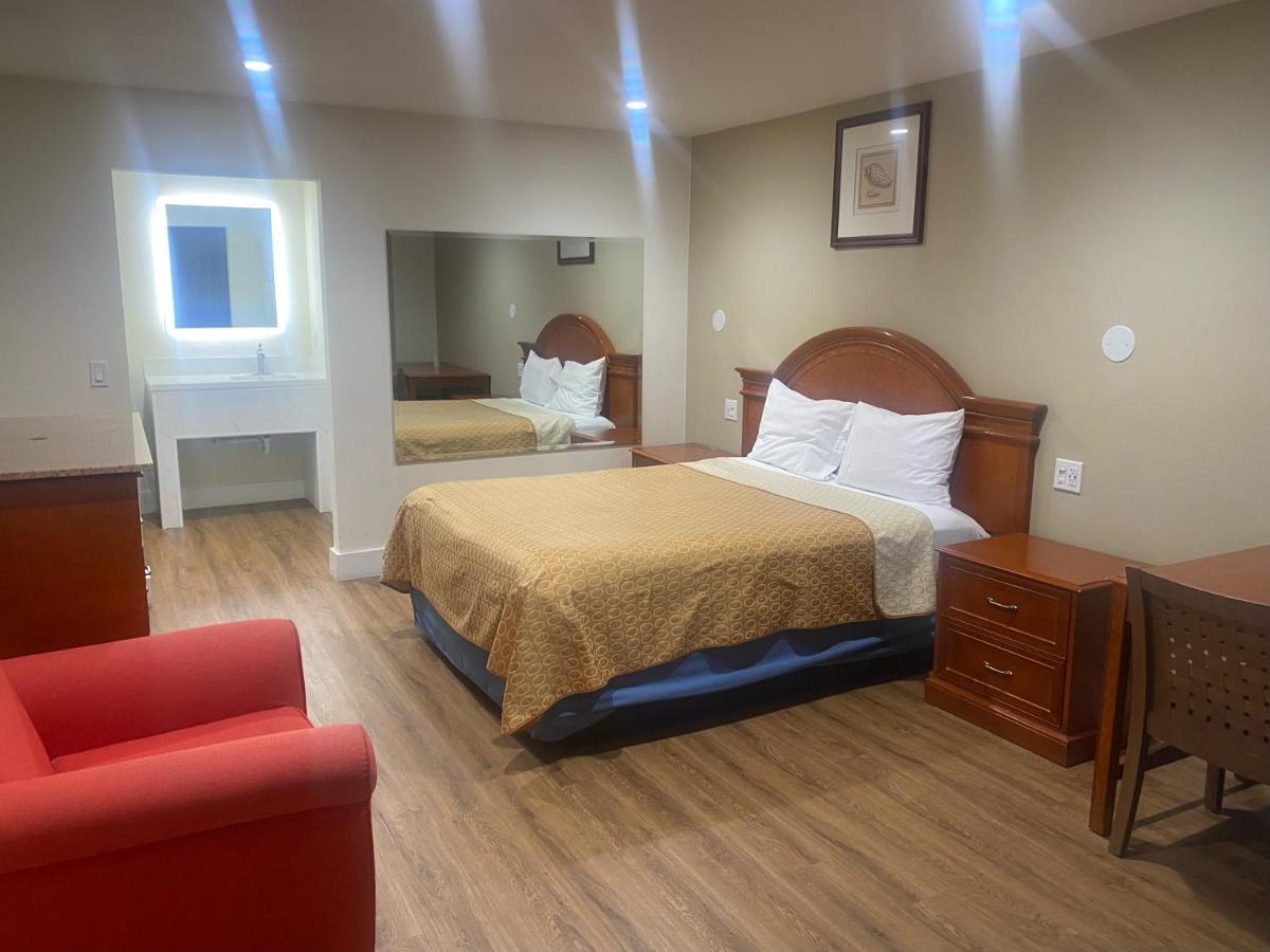 Royale Inn Motel — photo 1