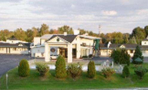 Colonie inn and Suites — photo 1