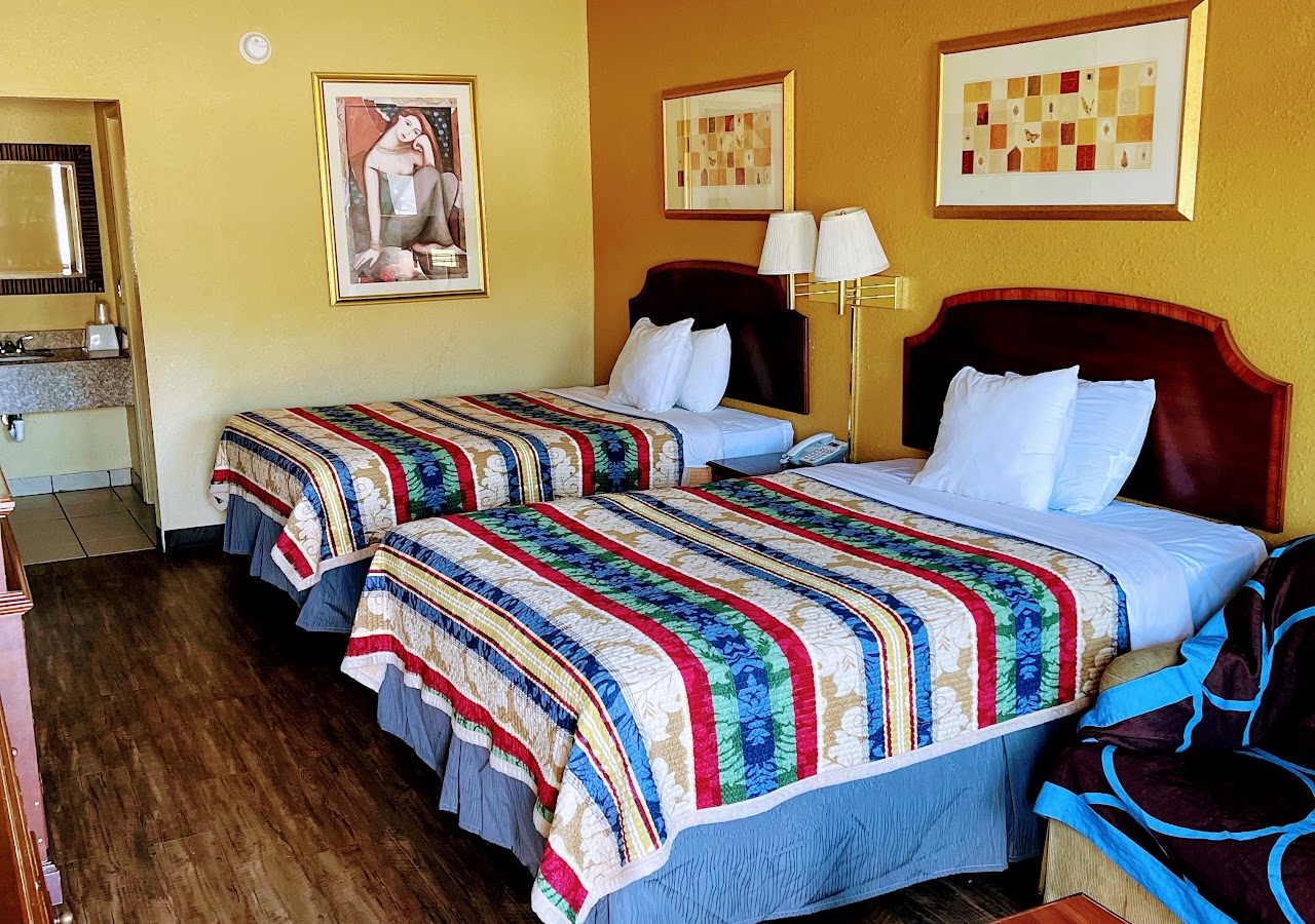 Fairview Suites — photo 1