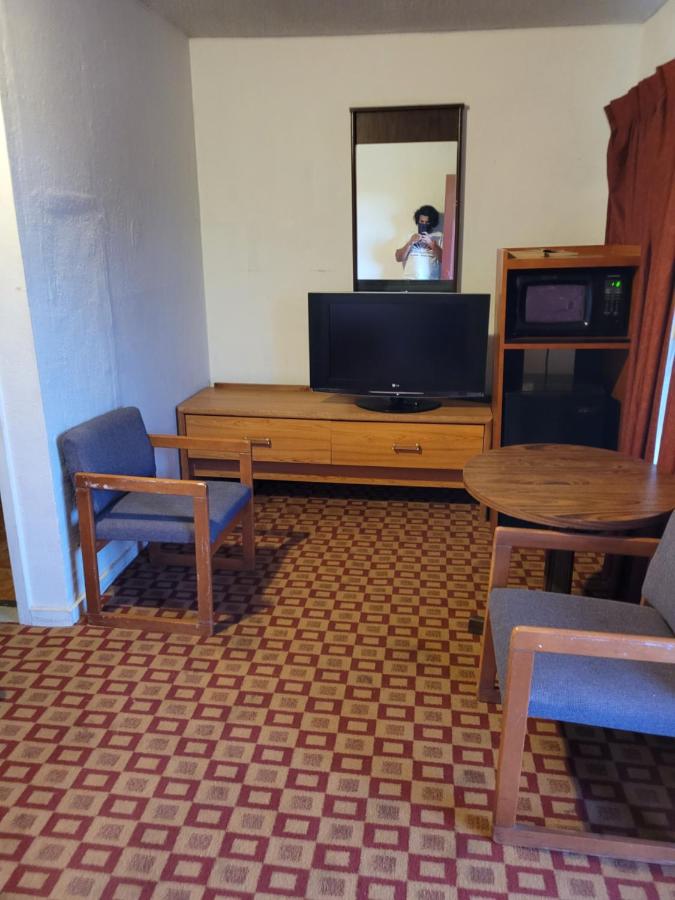 Relax Inn — photo 1