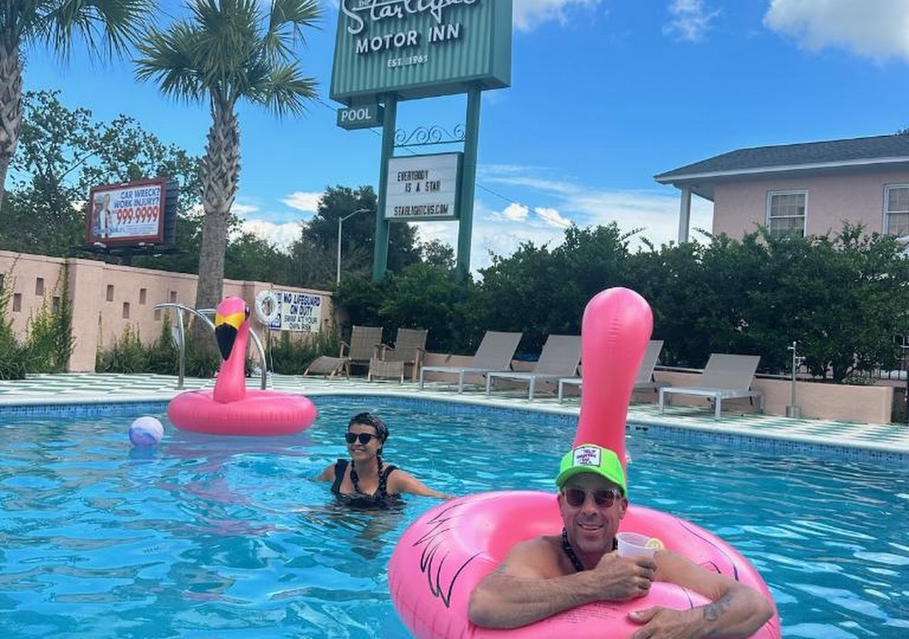 STAR LIGHT INN — photo 1